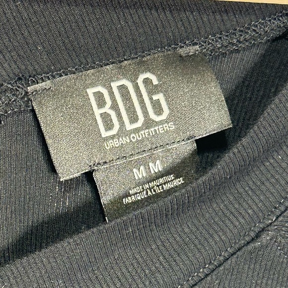 BDG black long sleeve Shannen Slinky V neck ribbed tee - medium - Picture 6 of 6